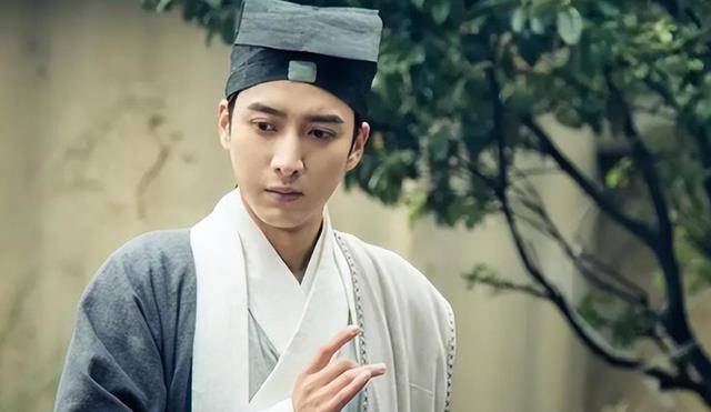 算命大师上厕所被友人撞见大师无奈地说咱俩死期要到了