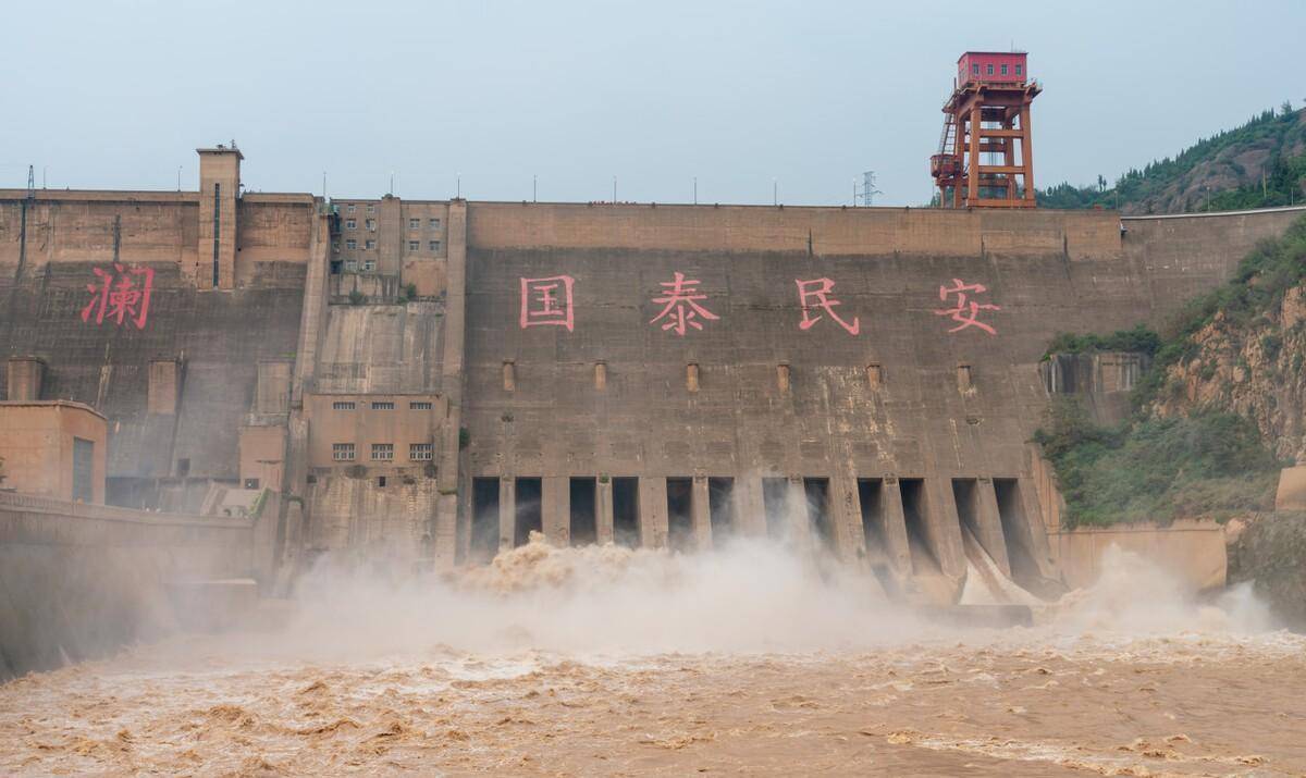 原创万里黄河第一坝三门峡中国水利史上的惨痛教训