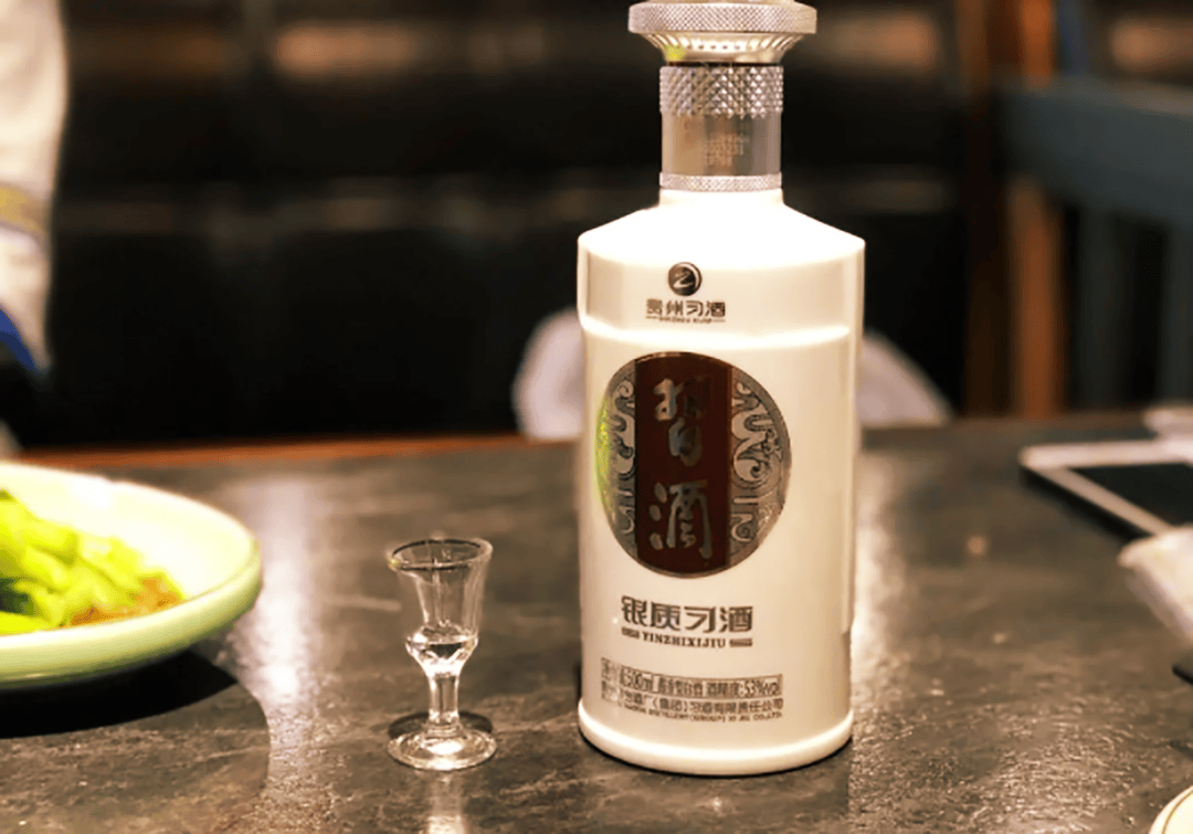 五一回家送到长辈心坎里的酱香酒