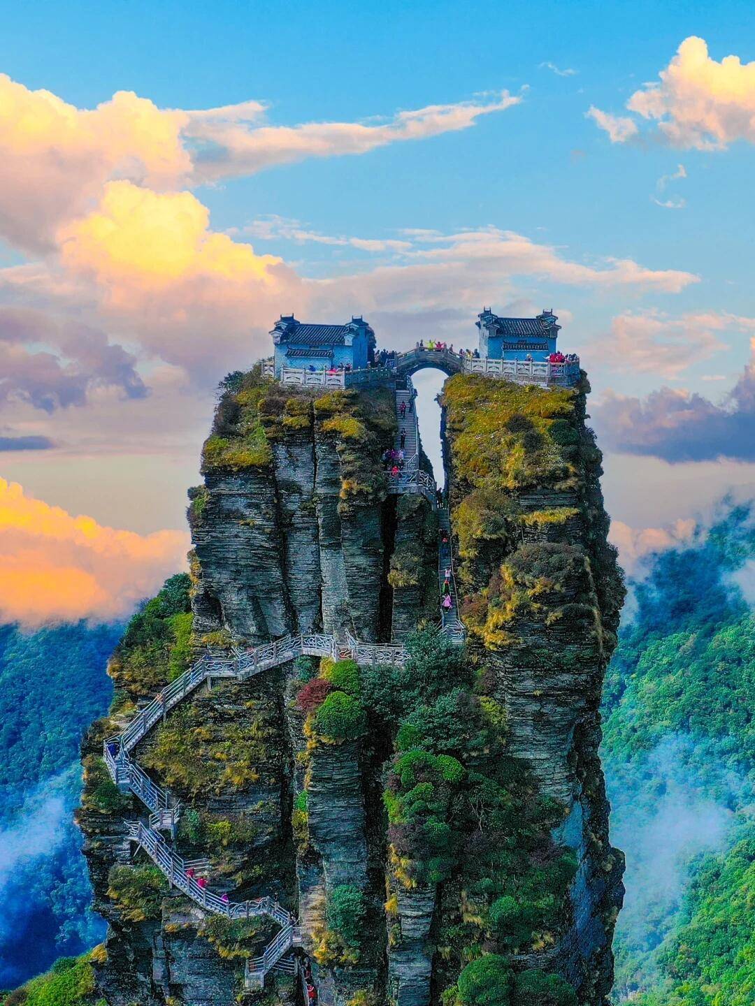 贵州贵阳旅游攻略黔南荔波梵净山旅游5天多少钱五日游跟团价格分享