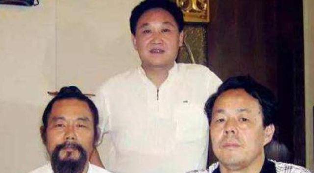 原创气功大师张宝胜中国特异功能第一人江湖捞金全靠骗术