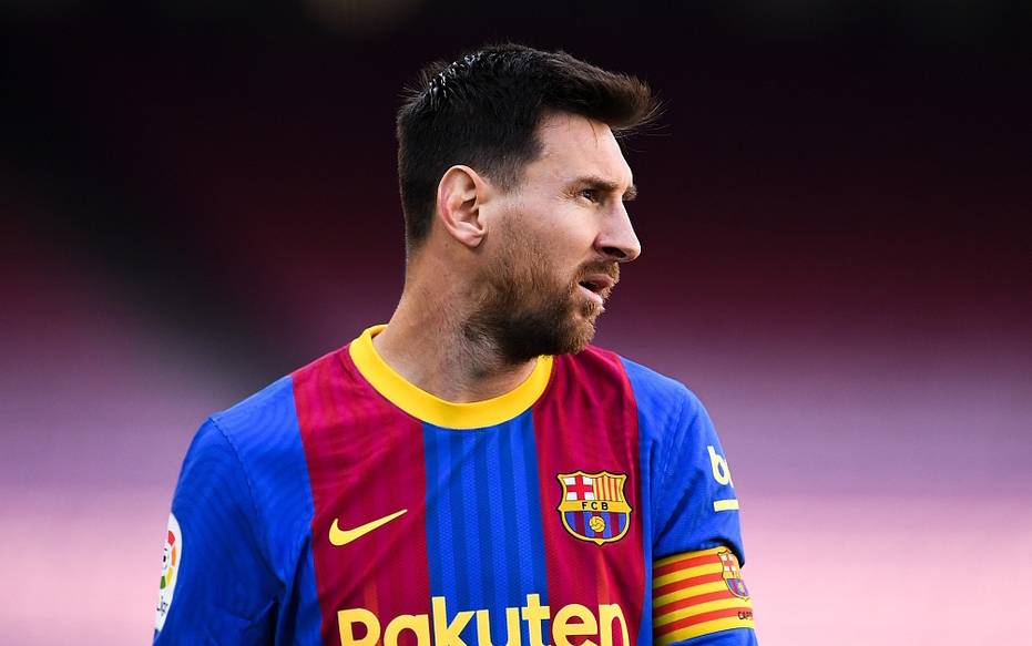 他们在对阵大巴黎赛前喊梅西名字!_皇马_拜仁_欧冠