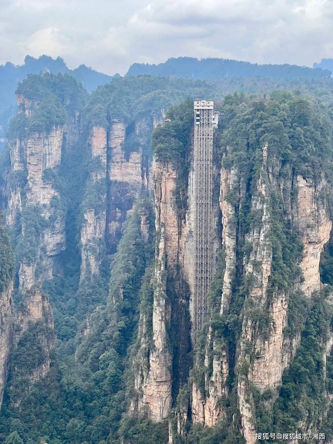 湖南十大景点之一,张家界,张家界五日游攻略,张家界5天4晚多少钱?