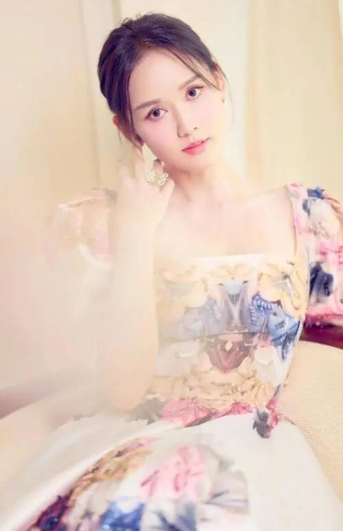 著名演员「陈乔恩」经纪公司_代表作品_演艺_影视圈