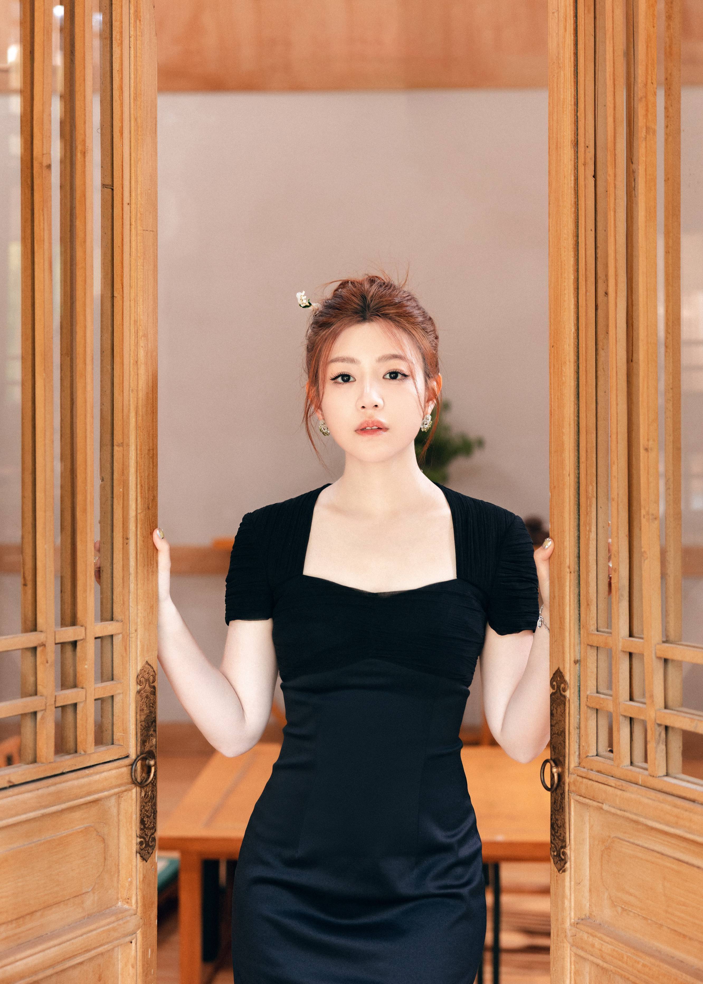 著名演员「陈妍希」经纪公司