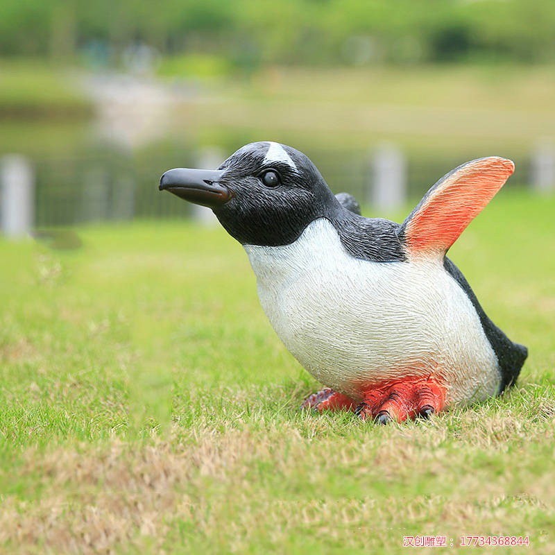 玻璃钢仿真企鹅雕塑 创意美陈动物装饰小品