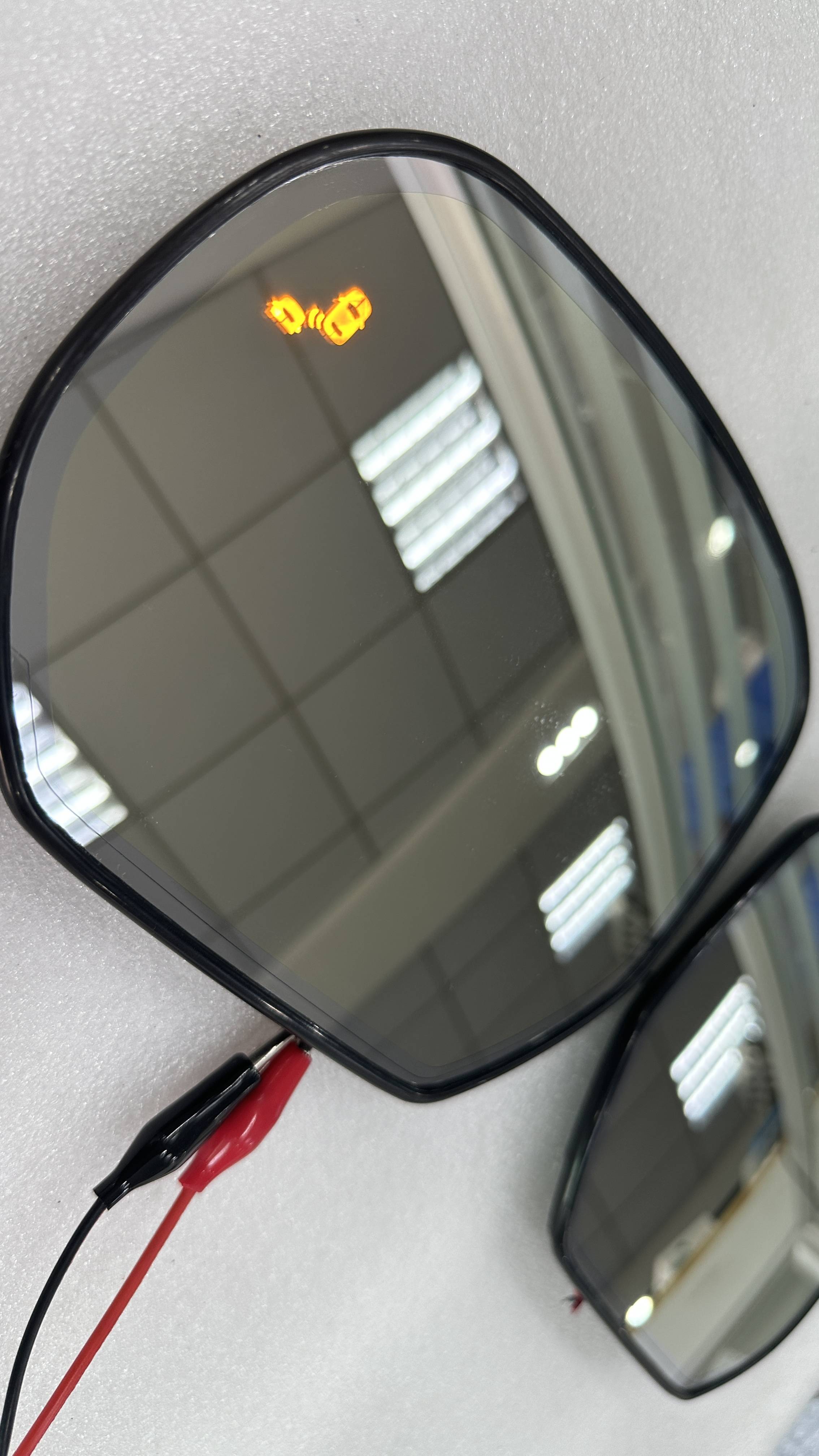 车辆盲区监测系统专治后视镜盲区