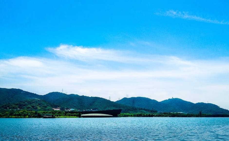 到杭州旅游旺季自助游全攻略,旅行助手帮您畅游杭州