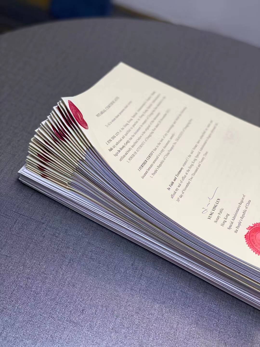 财产类文件:如房屋购买合同,房产证,车辆所有权证明等,这些文件在跨国