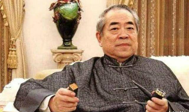 "流水线作画"争议后,范曾作品惨遭市场淘汰,曾几何时一纸千金