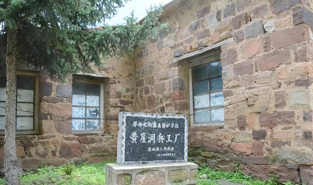 八路副团长因伤致残,有人断言活不过50,他却成百岁将军