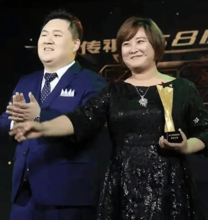 曝贾玲隐婚生子?ai减肥照风波引争议!口碑反转