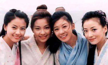 赵敏与张无忌隐居,小昭回西域,周芷若幽居峨眉,那蛛儿呢?