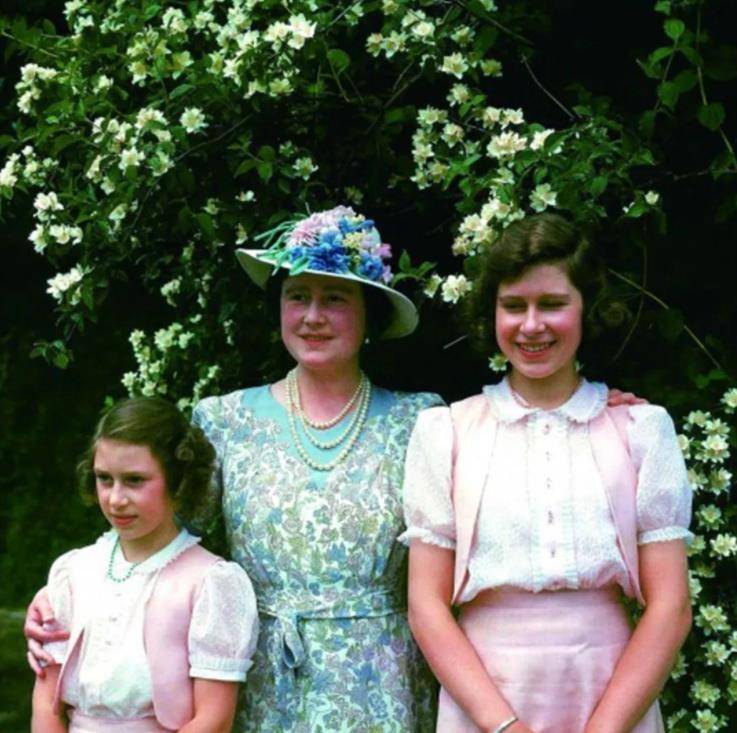 伊丽莎白王太后和