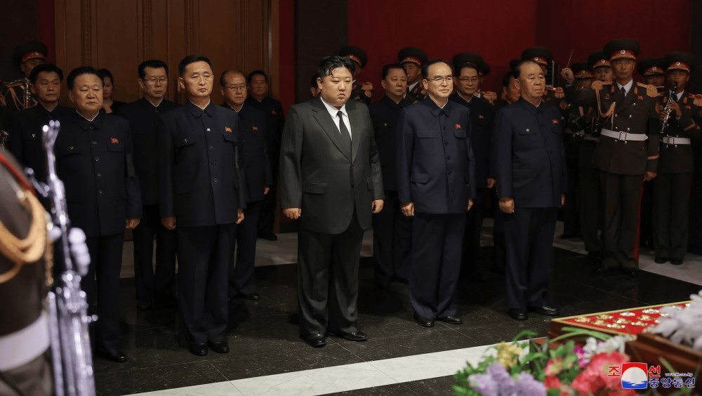 朝鲜劳动党委员长图片