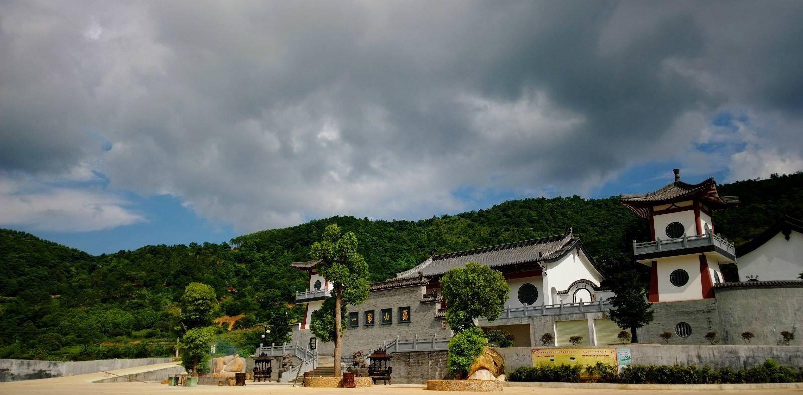 广西横县宝华山与上思七星石棺,能证明建文帝最后逃藏在广西吗?