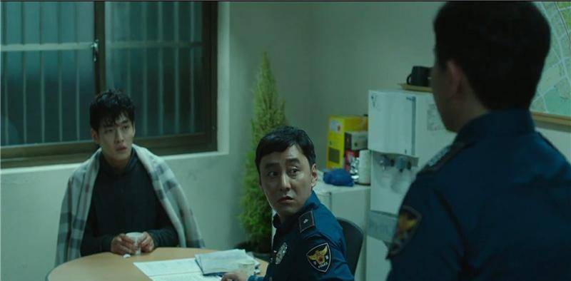 绑架,19天后自己回来了,可弟弟却发现他像变了一个人_家人_房间_凶手