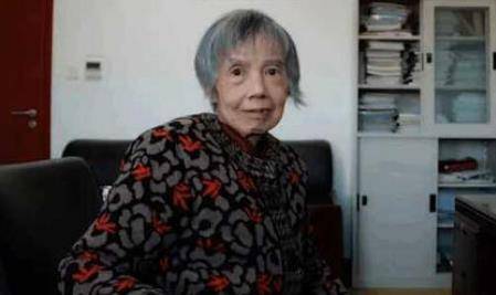 她退休后被再次邀请,研制出了中国首枚cpu芯片,为国省数万亿_黄令仪