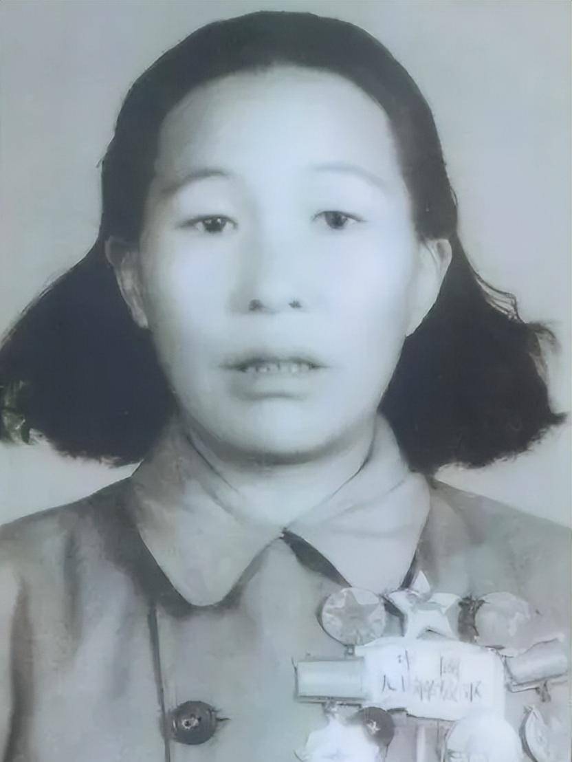 82年刘忠夫人伍兰英病逝,临终前拉着丈夫:我先走,30年后再重逢