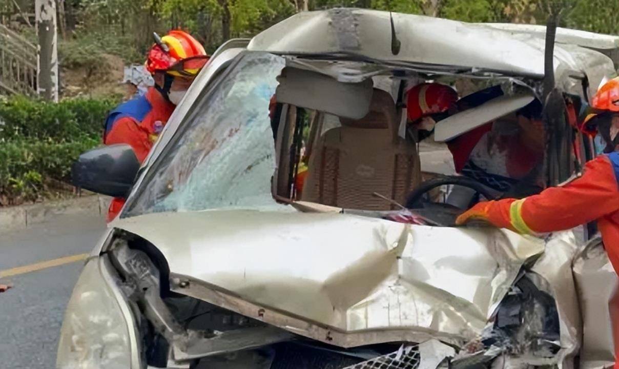 运送遗体能月入三万?"接尸人"王亮:无稽之谈,真实情况遭多了