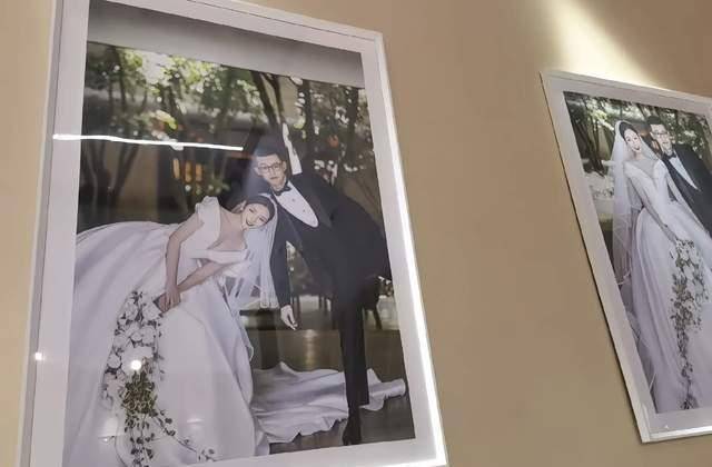 安踏公子联姻被曝彩礼18亿!满排豪车还捐一亿,邹市明等众星祝贺