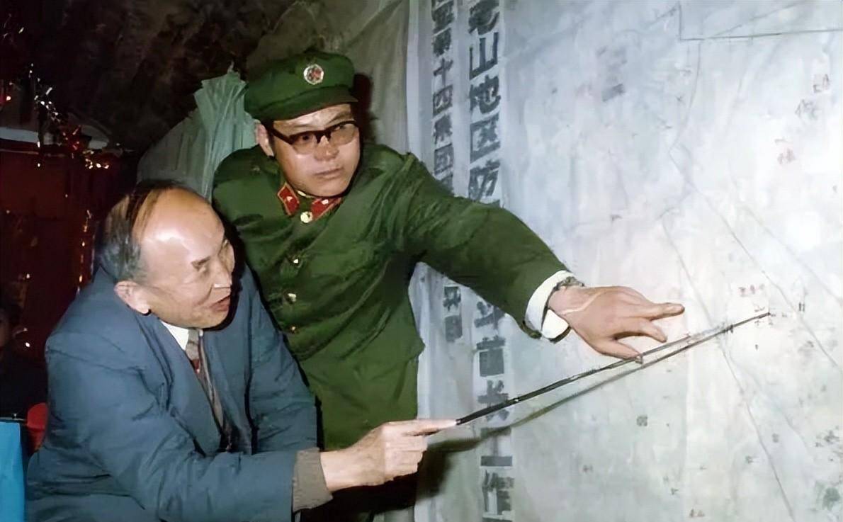 他调任军长,参与地方领导工作,部队调防:回部队留地方两难选择