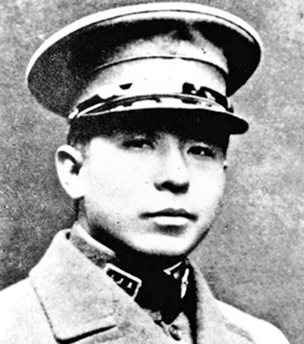 一所学校培养的1700多名学生,几乎全部牺牲在战场上_秦国镛_航空_空军
