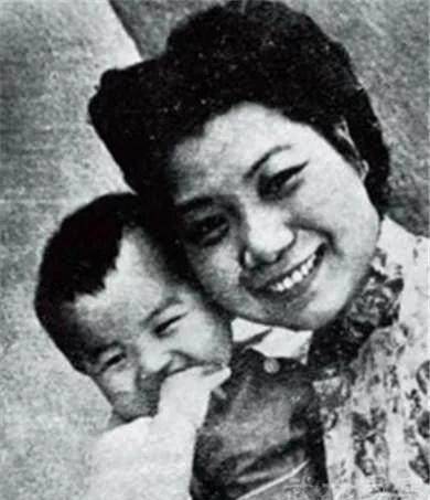 被戴老板许配给西北王,岂料阴谋变成真爱_胡宗南_叶霞翟_戴笠