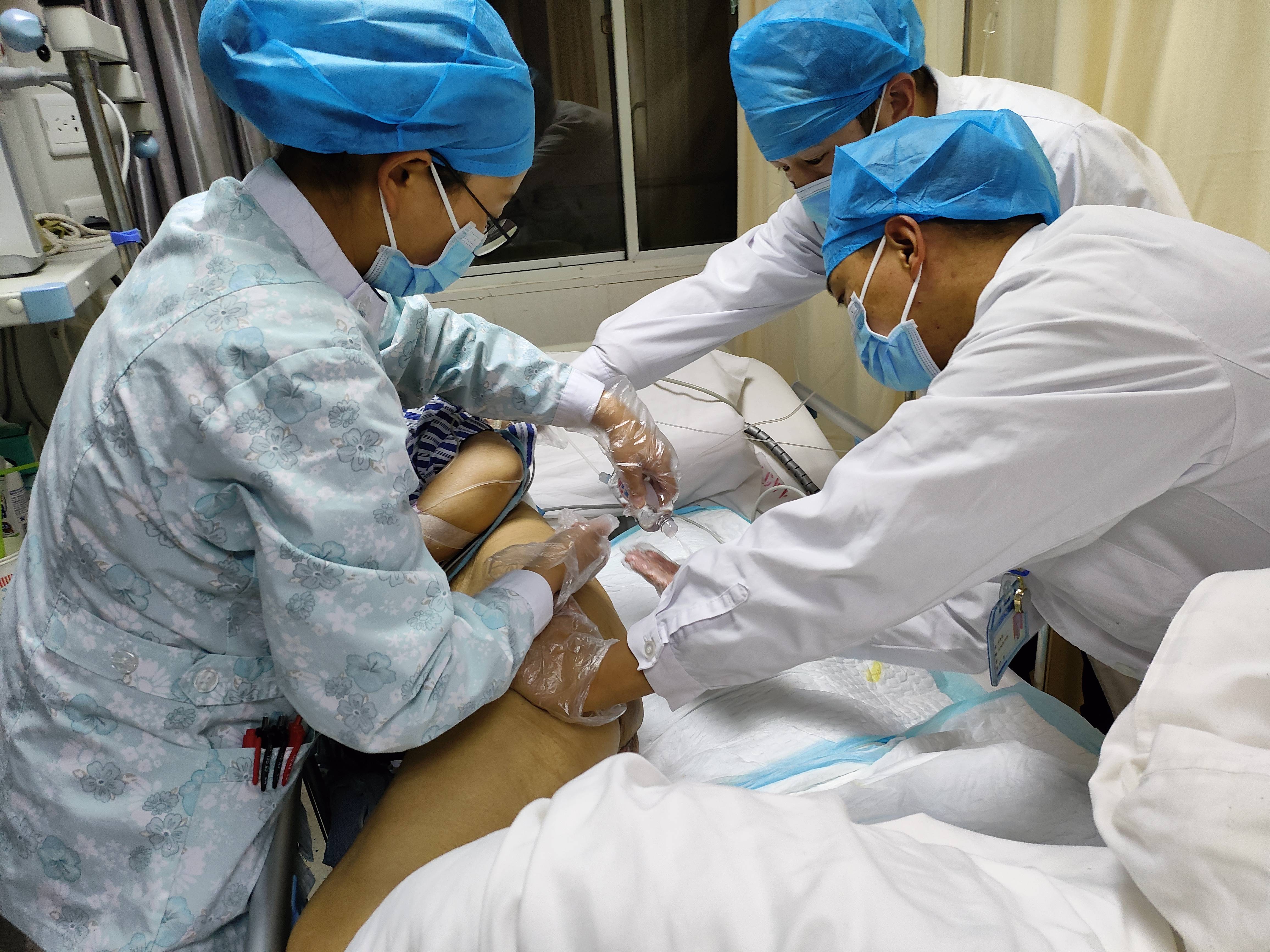 【5.12国际护士节】寸梨洁:以爱之名,守护生命的宝藏男孩