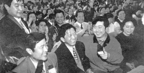 因为,曾经的孔府家宴失去标王称号以后,销售一落千丈,最后甚至默默无