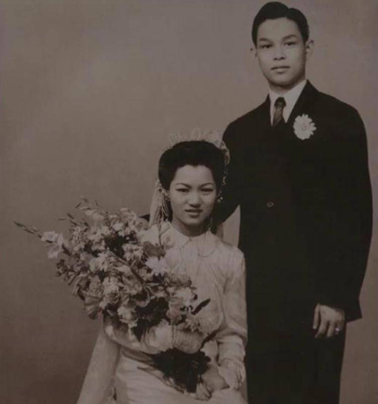 "红顶商人"霍英东葬礼:何鸿燊亲自抬棺,李嘉诚送行,享受国葬