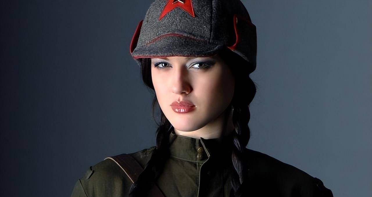 1976年,在白俄罗斯的利普小镇上,一群荷枪实弹的警察,包围了一个二战