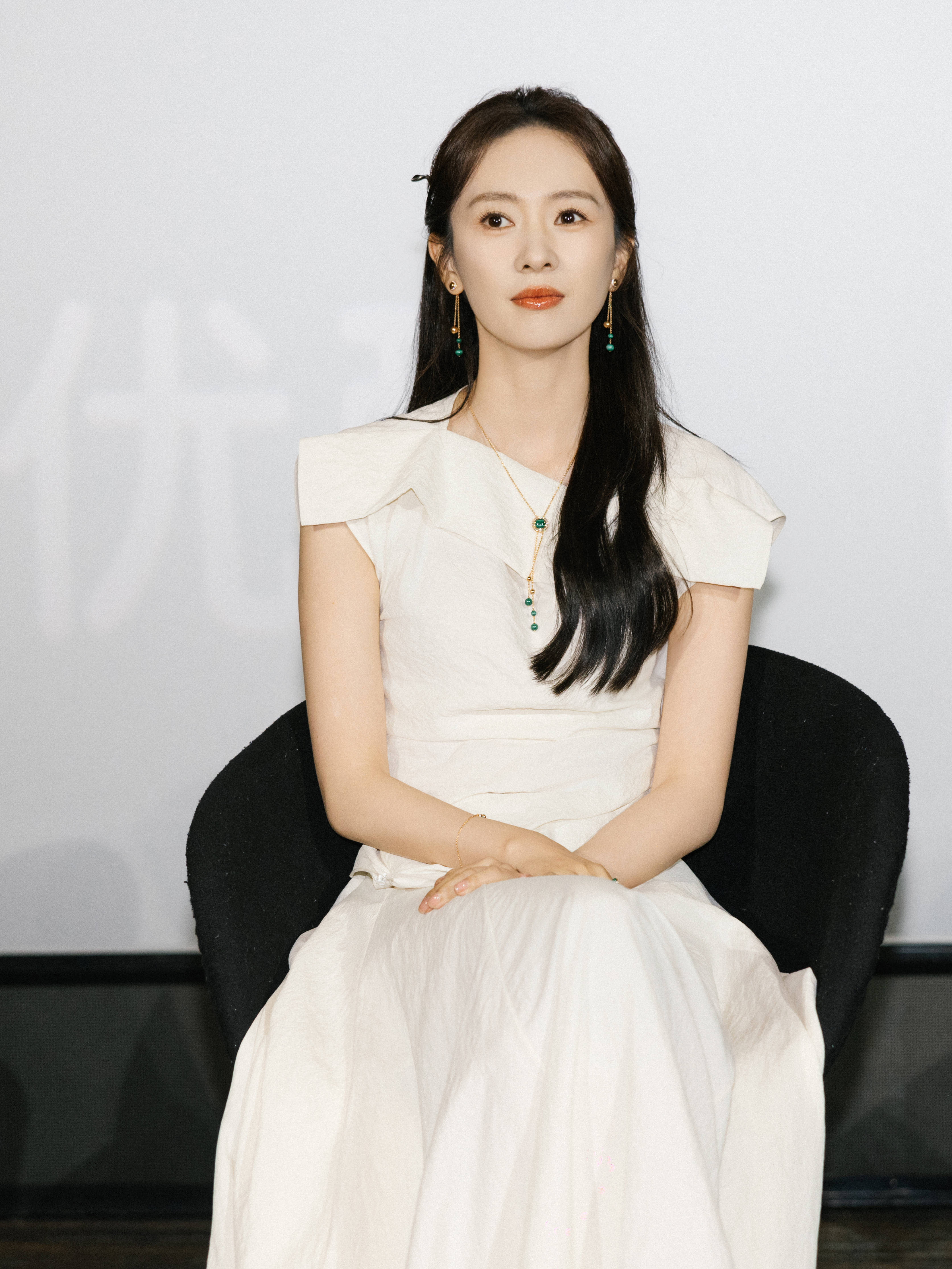 童瑶,这光芒谁能忽视啊!