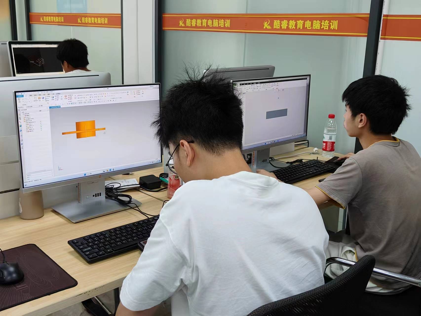 百花洞周边有哪些暑假短期电脑培训班众人酷睿教育多家分校专业零基础