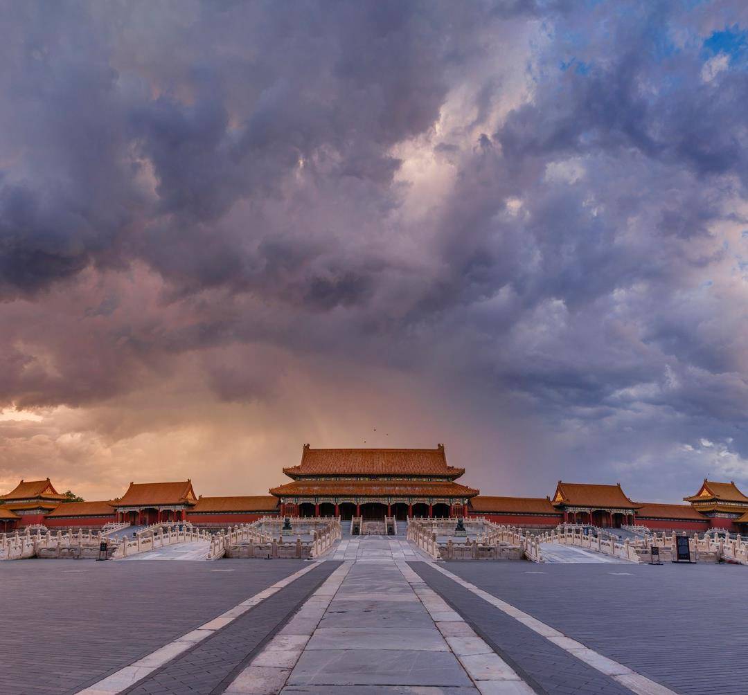 他是"御姐控",他也是"熟女控",他更是明朝最奇特的佛系皇帝