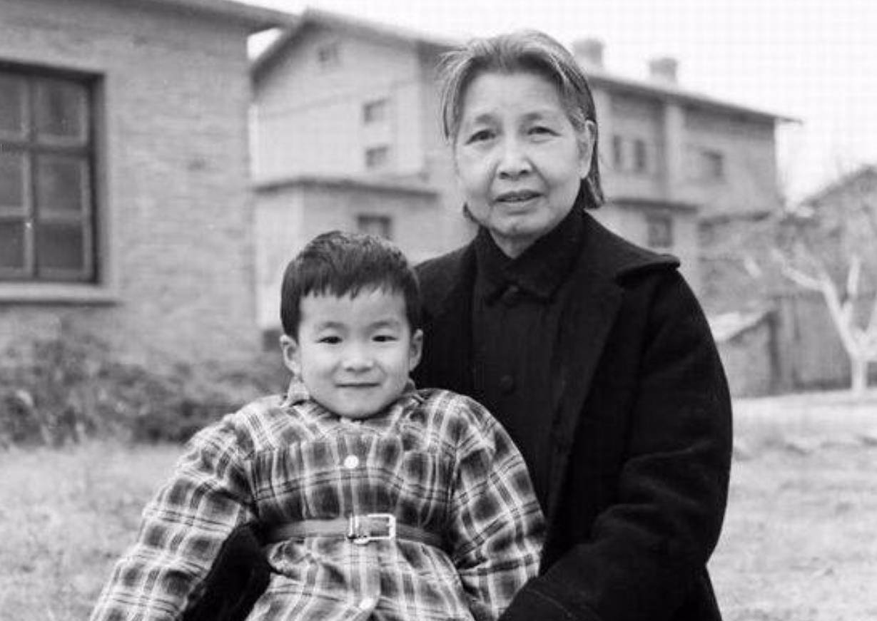 巾帼英雄曾志:长子家乡务农,次子被卖100大洋,幼子落下残疾