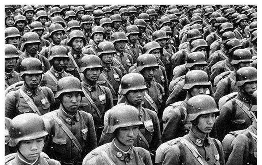 1947年,上校贪污10亿被枪毙,四姨太沦为暗娼,后与前任双双惨死