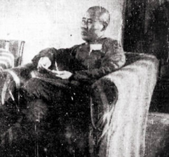 八宝山有一座墓,高层一直保密其身份,40年后公开