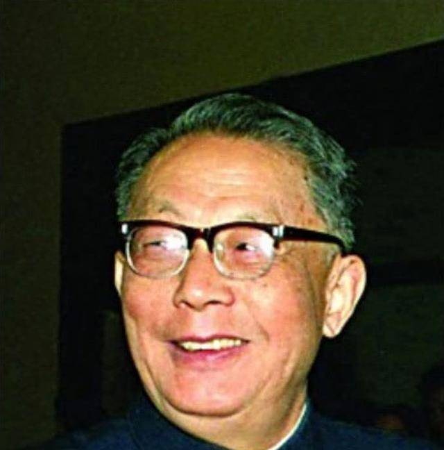 为建立中科大做出巨大贡献,被人民尊称为老省长_张劲夫_革命_领导层