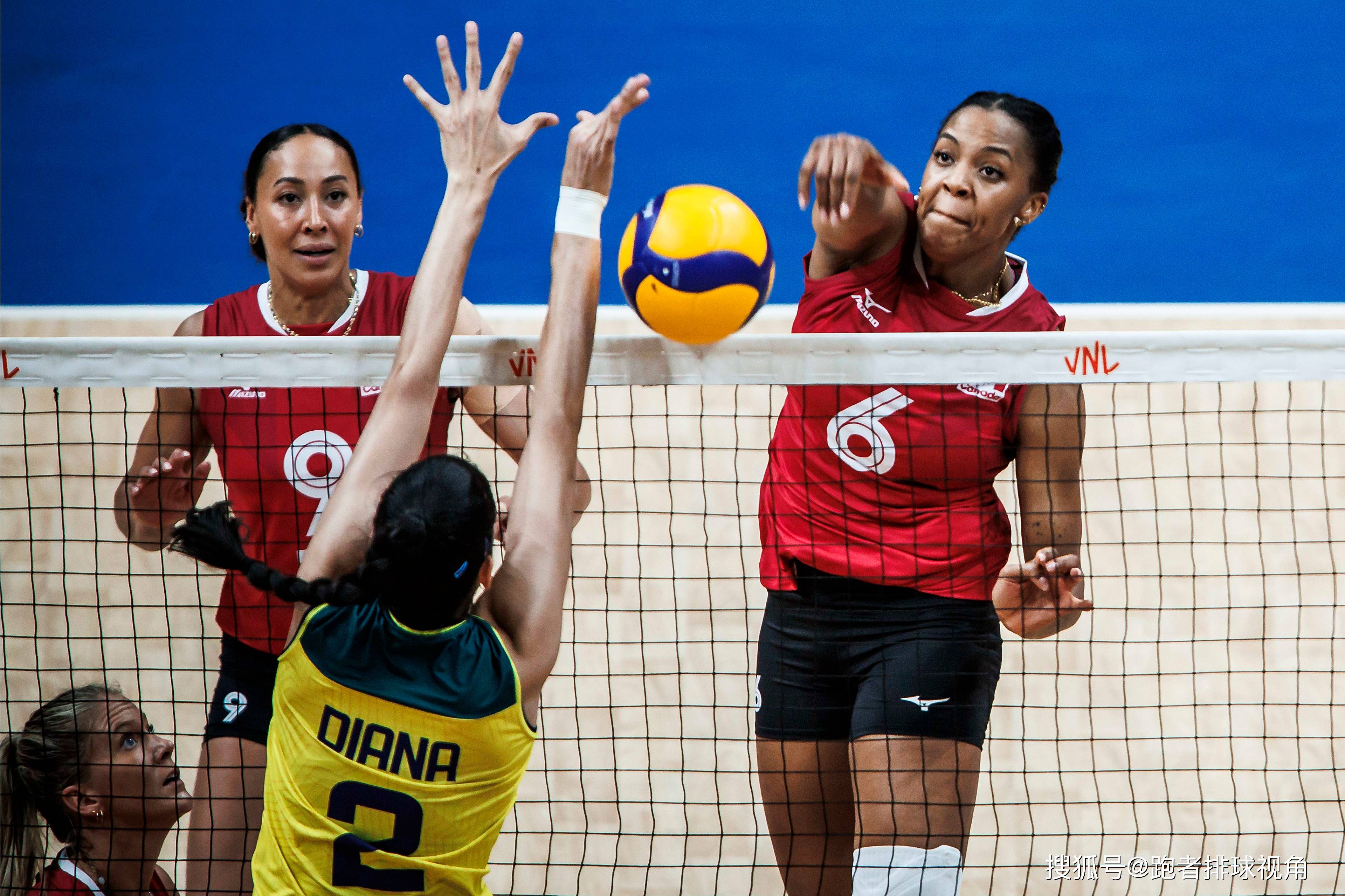 巴西女排颜面尽失,格雷23分,加拿大虽败犹荣_比赛日_奥运会_荷兰