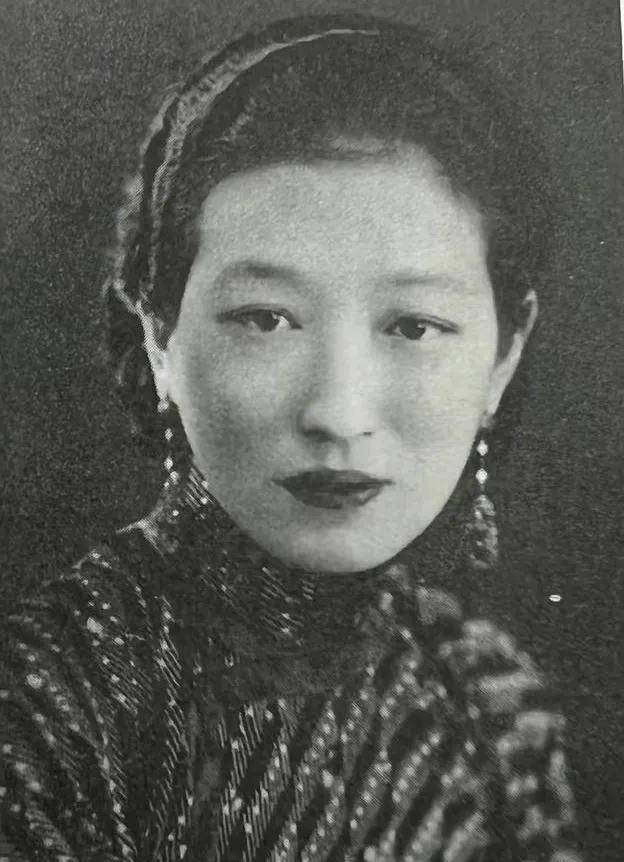 铁路,银行等皆归其掌控,揽中国之经济大权十多年,内结李鸿章,张之洞