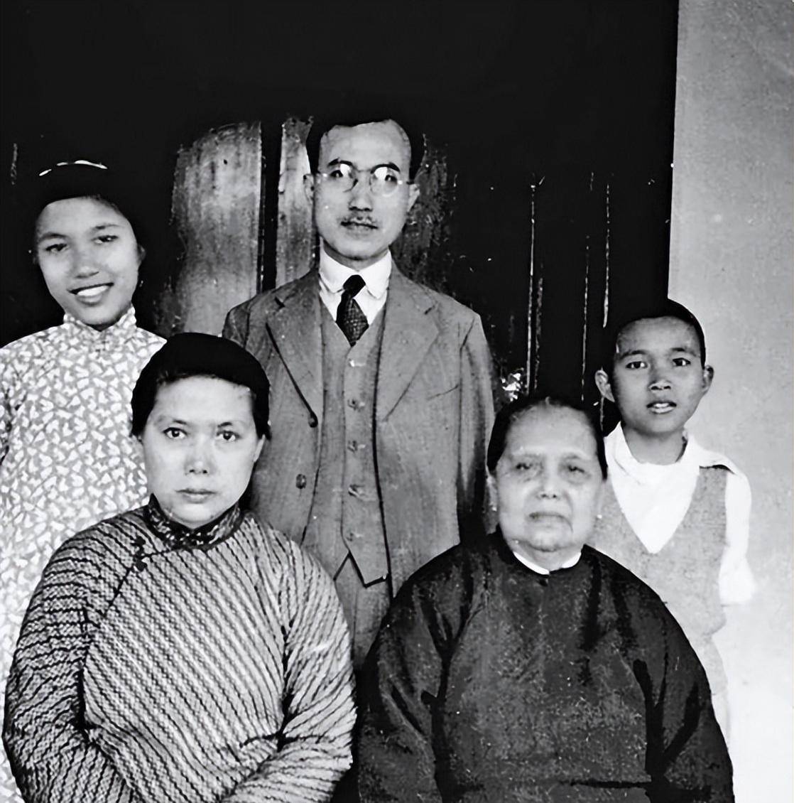 晚年时期的孙婉1949年新中国成立后,孙婉和戴恩赛带着女儿戴成功前往