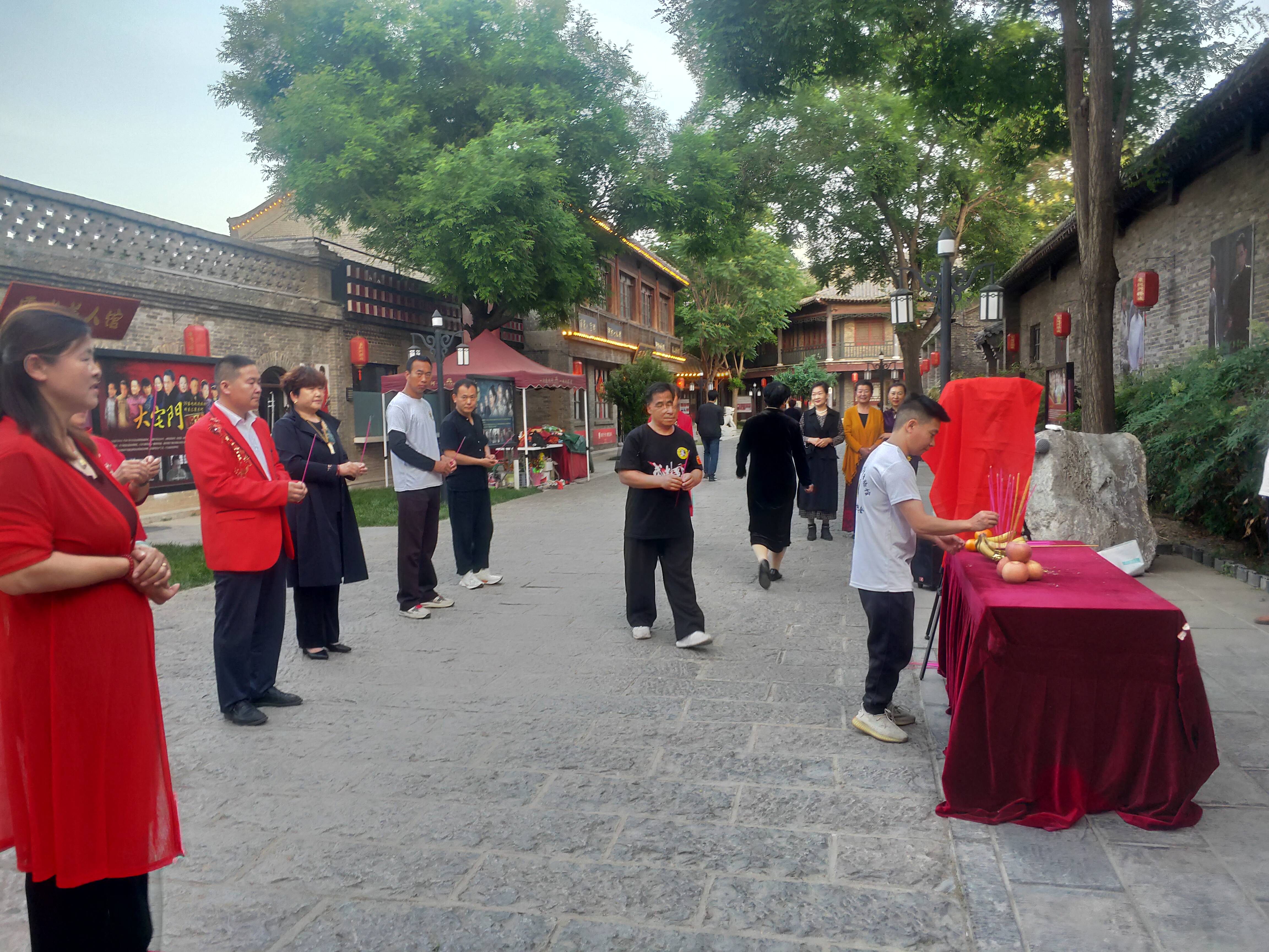 同一个电影聊城百部公益影片《承诺》在东阿影视城开机