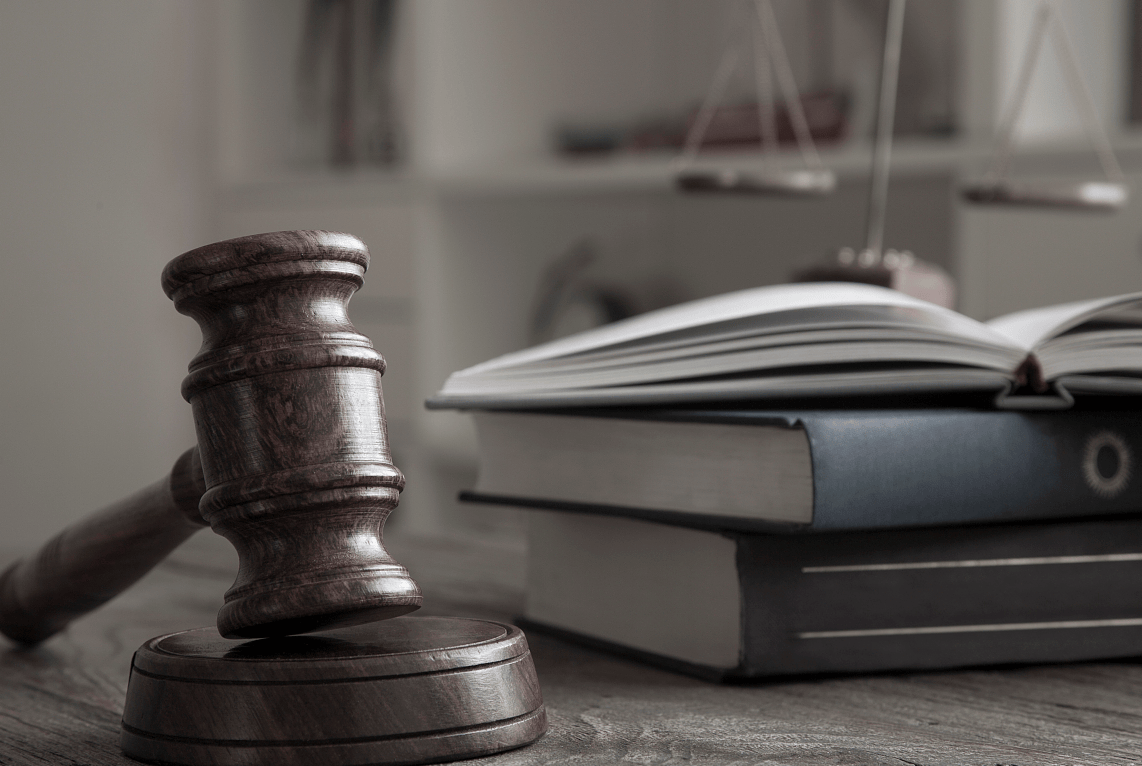 以下是一些虚开发票罪的案例:案例一:2021年10月,上海市浦东新区人民