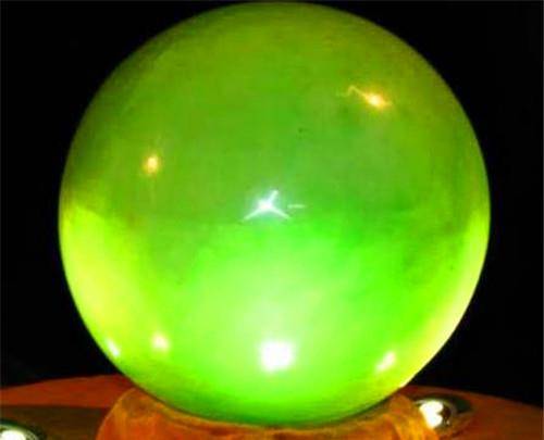 慈禧陪葬的那颗价值8亿夜明珠,如今在美国大亨手中,却拒绝归还