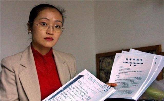 传奇首富牟其中:凭发妻300块白手起家,出狱后不忘回报旧情