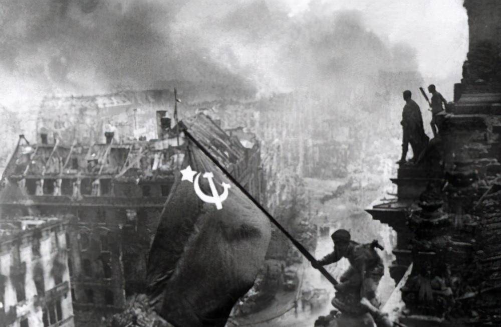 帝国大厦保卫战,1500名党卫军和数万苏军血拼,无一人投降
