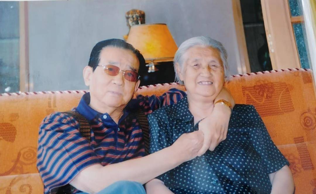 悼念贺靖阿姨~原38军政委,国家体委主任,广州军区政委王猛夫人