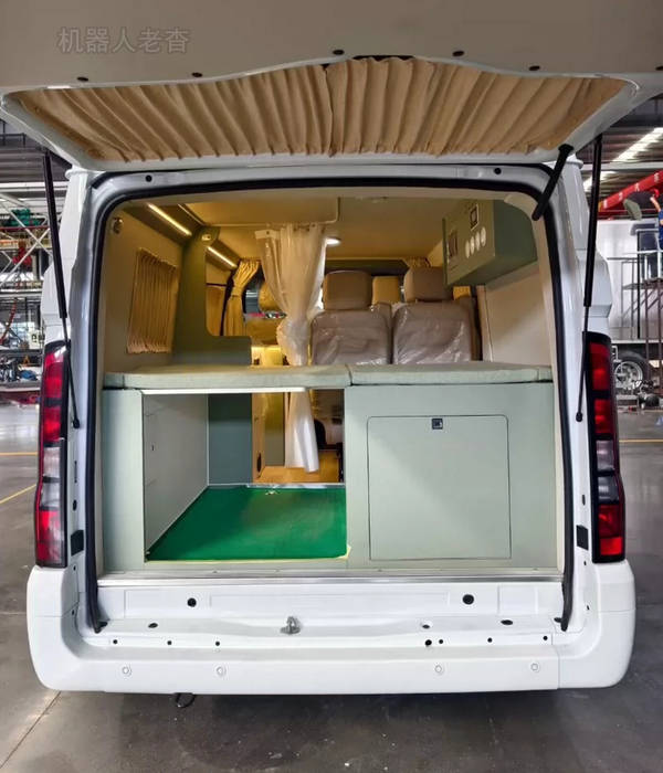 短轴低顶紧凑型,出入灵活,江铃福顺改装床车旅行,轻客打造简易露营车