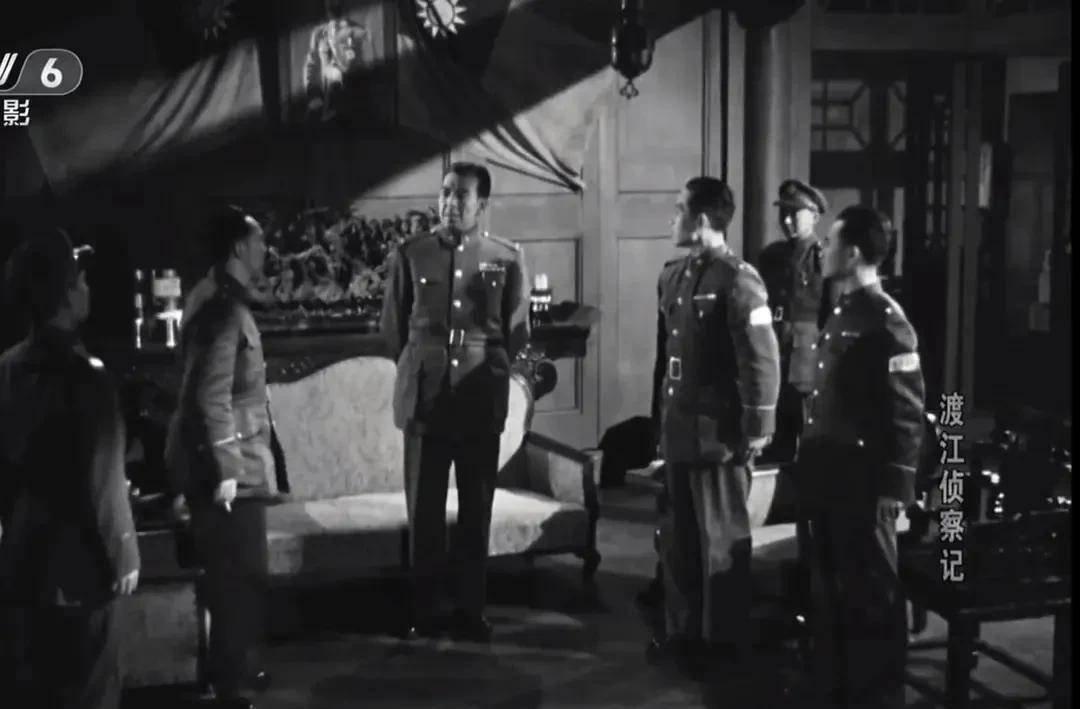 看到"长江长江,我是黄河",马上记起这是老电影《渡江侦察记》